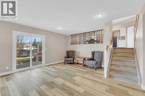 16 Parson Drive, Sylvan Lake, AB 