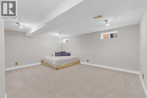 16 Parson Drive, Sylvan Lake, AB 