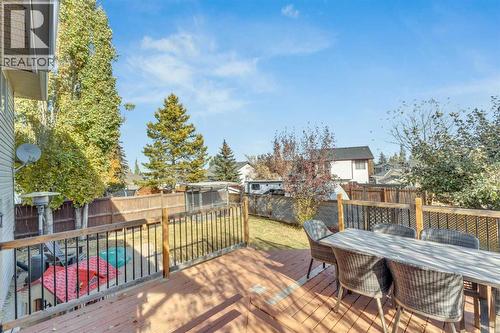 16 Parson Drive, Sylvan Lake, AB 