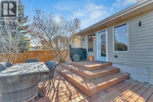 16 Parson Drive, Sylvan Lake, AB 