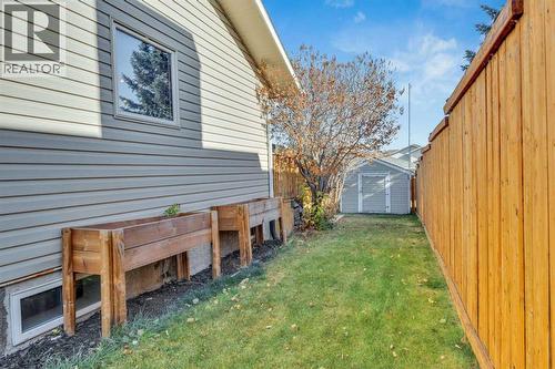 16 Parson Drive, Sylvan Lake, AB 