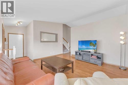 16 Parson Drive, Sylvan Lake, AB 