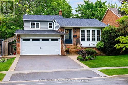 2818 FOLKWAY DRIVE  Mississauga, ON L5L 2H9