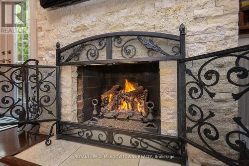 2818 Folkway Drive, Mississauga, ON - Indoor Photo Showing Other Room