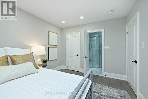1316 Erinmore Drive, Mississauga, ON - Indoor Photo Showing Bedroom