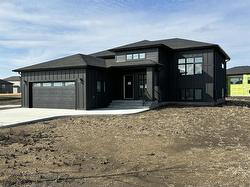 2 Wild Plum Lane Steinbach, MB R5G 2Z1