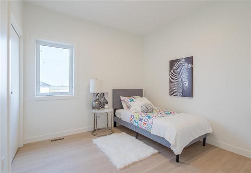 2 Wild Plum Lane, Steinbach, MB - Indoor Photo Showing Bedroom
