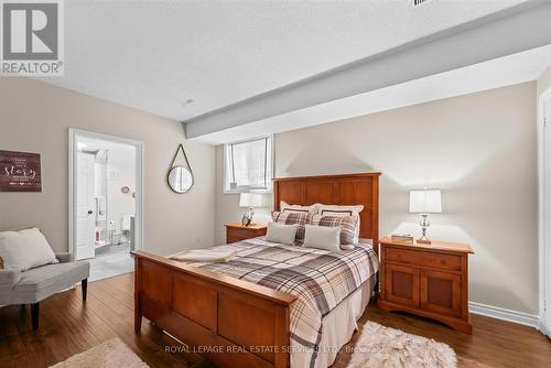 Guest Bedroom with Ensuite Privilege to 3-PC Bath - 2315 8 Sideroad, Burlington, ON - Indoor Photo Showing Bedroom