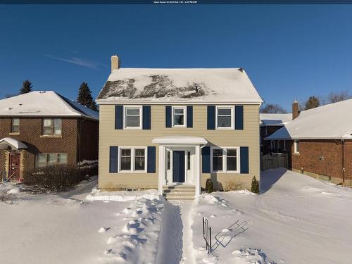 120 High Street S  Thunder Bay, ON P7B 3K5