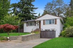 120 Kamloops Ave  Saanich, BC V8Z 1W3