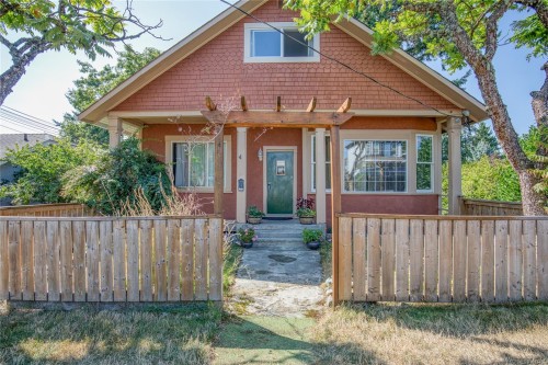 415 Machleary St  Nanaimo, BC V9R 2H1