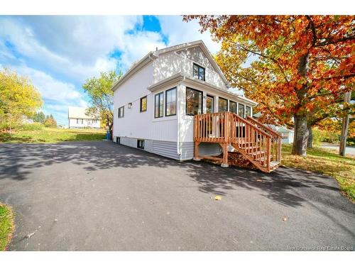 89 Young St, Bathurst, NB 