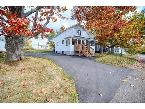 89 Young St, Bathurst, NB 