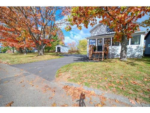 89 Young St, Bathurst, NB 