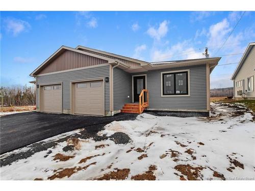 93 Attenborough Dr, Fredericton, NB 