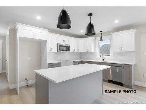 93 Attenborough Dr, Fredericton, NB 