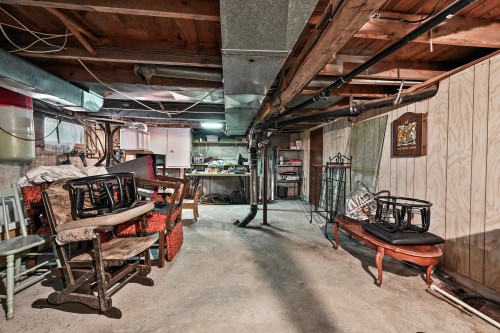 Atelier - 406 Rue Bernard, Saint-Alexandre, QC - Indoor Photo Showing Basement
