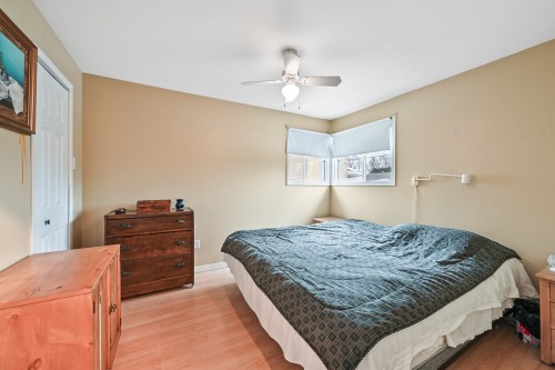 Chambre à coucher - 406 Rue Bernard, Saint-Alexandre, QC - Indoor Photo Showing Bedroom