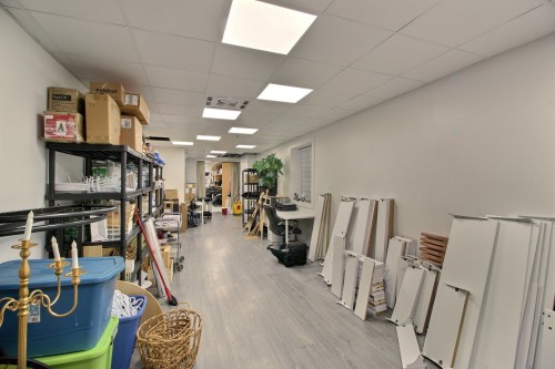 Warehouse - 79 Av. Principale, Rouyn-Noranda, QC - Indoor Photo Showing Other Room
