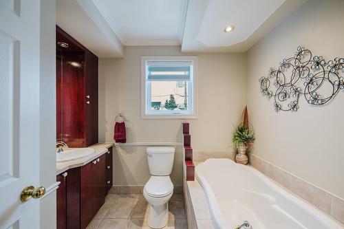 Salle de bains - 74 Av. Dufault, Saint-Hyacinthe, QC - Indoor Photo Showing Bathroom