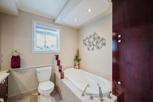 Salle de bains - 74 Av. Dufault, Saint-Hyacinthe, QC - Indoor Photo Showing Bathroom