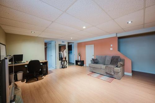 Salle familiale - 74 Av. Dufault, Saint-Hyacinthe, QC - Indoor