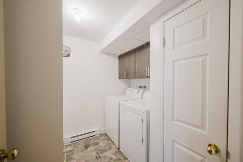 Salle de lavage - 74 Av. Dufault, Saint-Hyacinthe, QC - Indoor Photo Showing Laundry Room