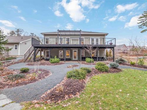 38 Roundhouse Drive  Bridgewater, NS B4V 9A9