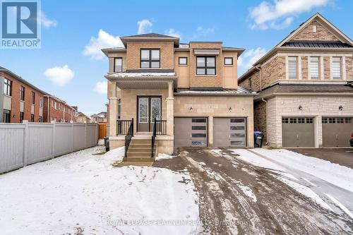 49 WESTLAKE CRESCENT  Bradford West Gwillimbury, ON L3Z 4K4