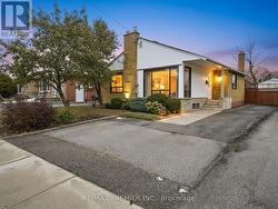 30 MONCRIEFF DRIVE  Toronto, ON M9W 2R2