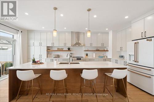 6461 Renaud Road, Ottawa, ON - Indoor Photo Showing Kitchen With Upgraded Kitchen