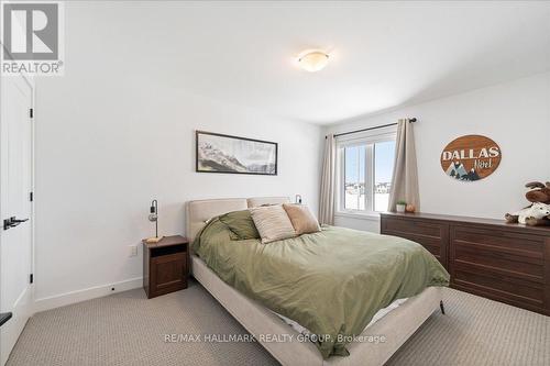 6461 Renaud Road, Ottawa, ON - Indoor Photo Showing Bedroom