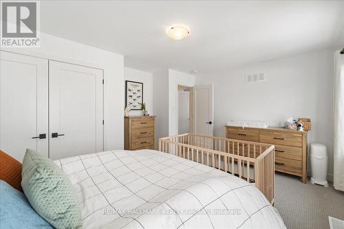 6461 Renaud Road, Ottawa, ON - Indoor Photo Showing Bedroom
