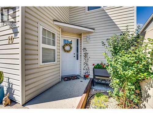 3485 Rosedale Avenue Unit# 10  Armstrong, BC V0E 1B2