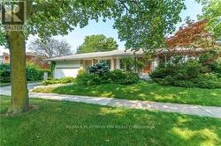 24 HARTSDALE DRIVE  Toronto, ON M9R 2S5