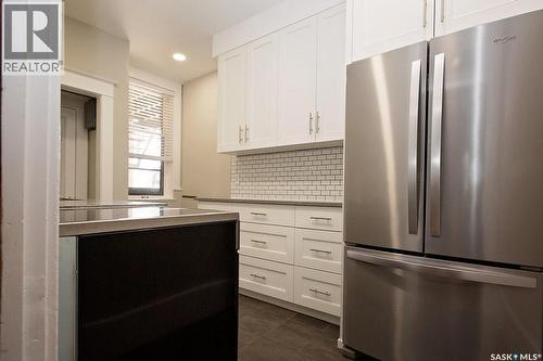 8 2201 14Th Avenue, Regina, SK - Indoor Photo Showing Kitchen