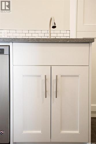 8 2201 14Th Avenue, Regina, SK - Other