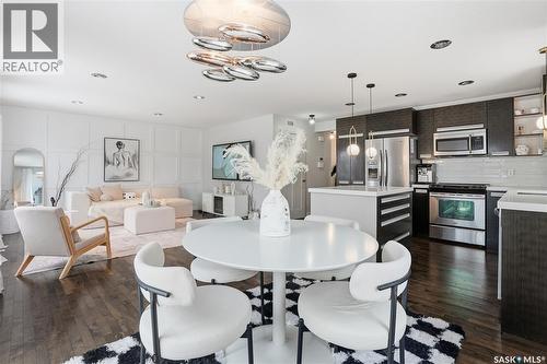 319 East Hampton Boulevard, Saskatoon, SK - Indoor Photo Showing Dining Room