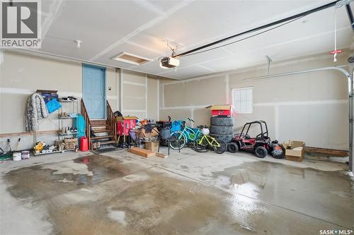 319 East Hampton Boulevard, Saskatoon, SK - Indoor Photo Showing Garage