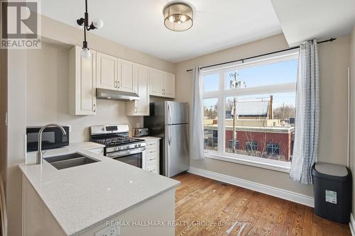 290 Cambridge Street, Ottawa, ON - Indoor Photo Showing Kitchen With Double Sink
