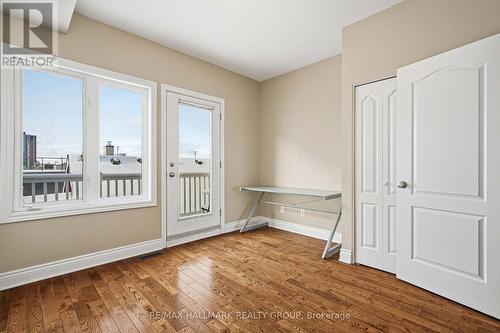 290 Cambridge Street, Ottawa, ON - Indoor Photo Showing Other Room