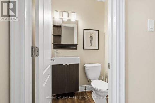290 Cambridge Street, Ottawa, ON - Indoor Photo Showing Bathroom