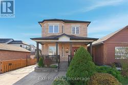 229 DUNRAVEN DRIVE  Toronto, ON M6M 1H8