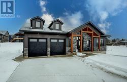 Welcome to 8 Mel St - 