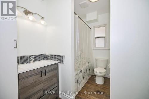 43 Cosby Avenue, St. Catharines (Facer), ON - Indoor Photo Showing Bathroom