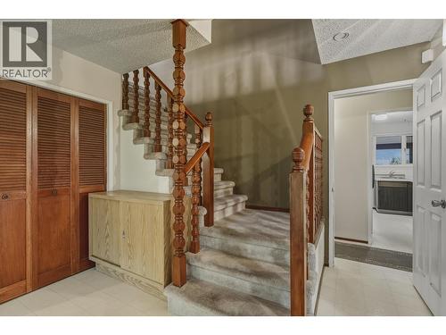 2480 Valleyview Drive, Kamloops, BC - Indoor Photo Showing Other Room