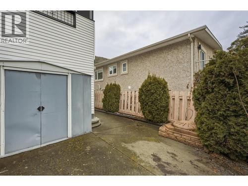 2480 Valleyview Drive, Kamloops, BC - Outdoor With Exterior