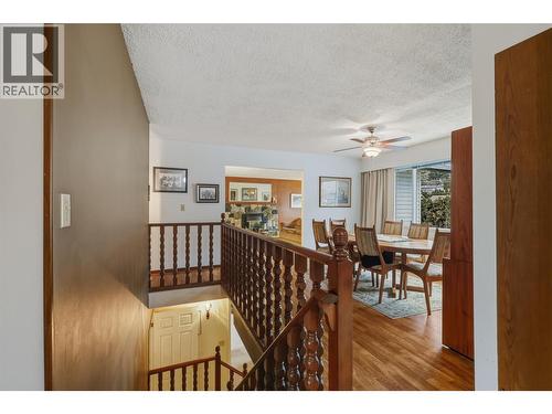 2480 Valleyview Drive, Kamloops, BC - Indoor