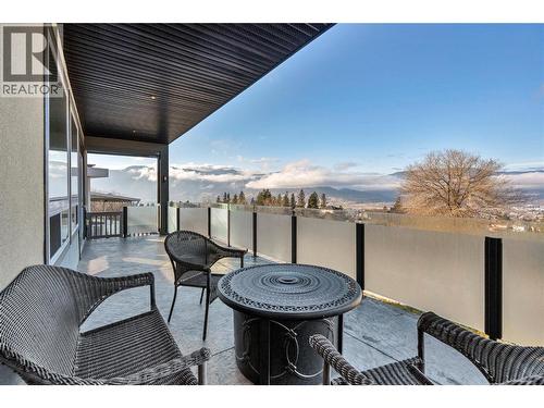 186 Avery Place, Penticton, BC - Outdoor With Deck Patio Veranda With Exterior