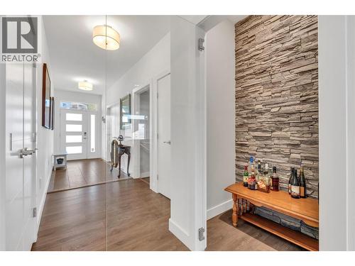 186 Avery Place, Penticton, BC - Indoor Photo Showing Other Room